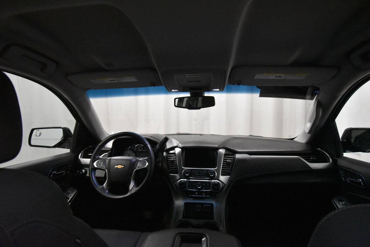 2019 Chevrolet Tahoe image 2
